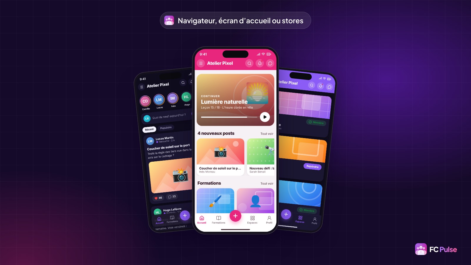 Trois téléphones avec l’app FC Pulse d’un atelier photo fictif : l’accueil avec la formation en cours, le flux d’activité et la page des espaces.